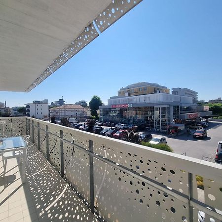 Appart-Hotel Holiday Lignano Sabbiadoro Extérieur photo