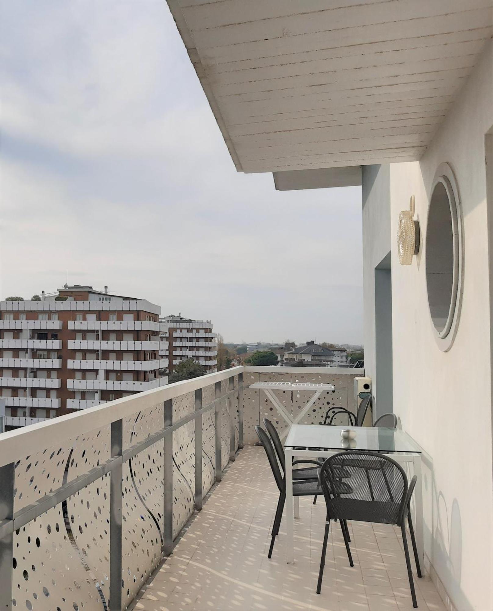 Appart-Hotel Holiday Lignano Sabbiadoro Extérieur photo