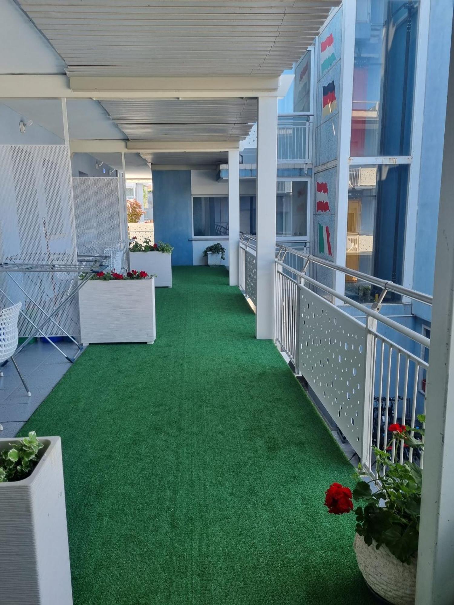 Appart-Hotel Holiday Lignano Sabbiadoro Extérieur photo
