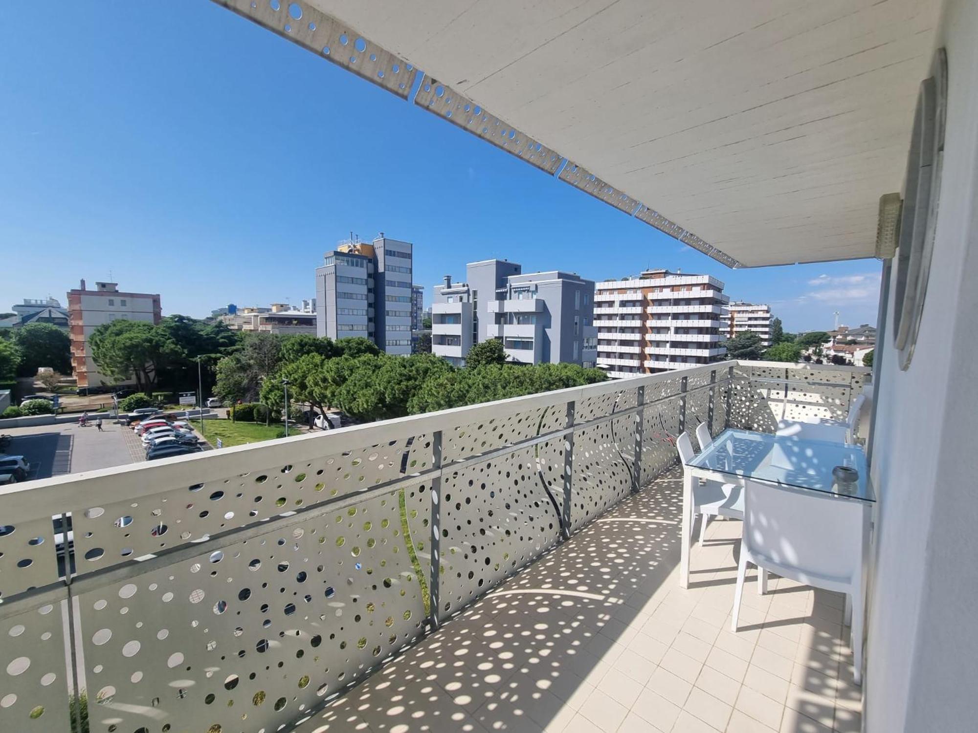 Appart-Hotel Holiday Lignano Sabbiadoro Extérieur photo